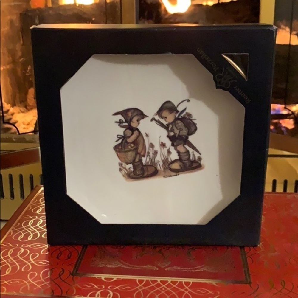 M.J.Hummel plate-vintage